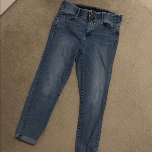 Apt. 9 Blue Denim Capris